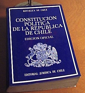 Constitución Política de la República de Chile de 1980 (CC) Patricio Mecklenburg Díaz (Metronick)
